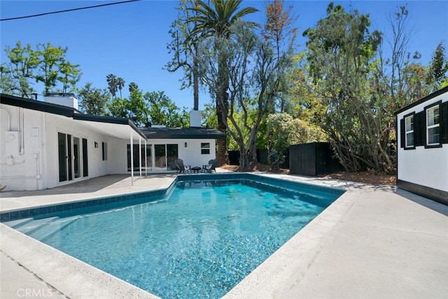 4701 Deseret Dr, Woodland Hills, CA 91364 - outdoor pool with a patio area