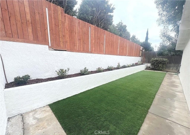 21541 Yucatan Ave, Woodland Hills, CA 91364 - view of fenced backyard