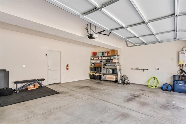 2013 Bravo Loop Unit 2, Chula Vista, CA 91915 - garage featuring water heater