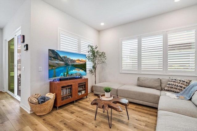 2013 Bravo Loop Unit 2, Chula Vista, CA 91915 - living area featuring wood-type flooring and recessed lighting
