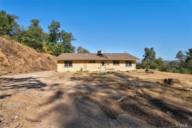 4729 Lookout Mountain Rd, Mariposa, CA 95338 - rear view of house