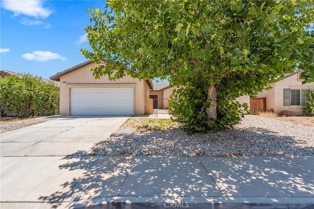 13261 Eastview Ln, Victorville, CA 92392 - photo 2