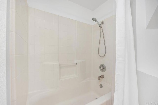 11375 Affinity Ct Unit 206, San Diego, CA 92131 - full bath with shower / bathtub combination with curtain