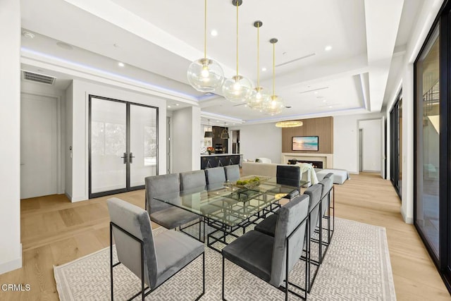 4828 Oakwood Ave, La Canada Flintridge, CA 91011 - dining area featuring a raised ceiling and recessed lighting