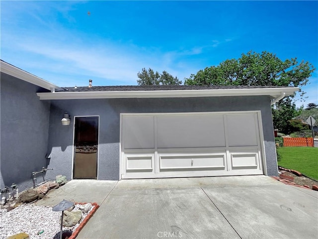 11753 Kling St, Valley Village, CA 91607 - garage with driveway