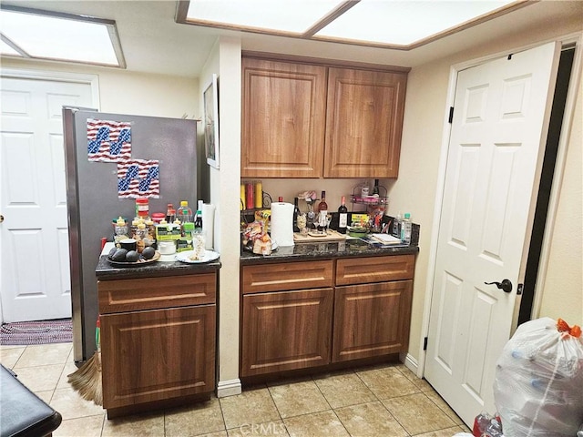 675 N Lark Ellen Ave, Covina, CA 91722 - bar featuring light tile patterned floors