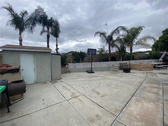 4323 Annisa Ave, Hemet, CA 92544 - view of patio featuring an outbuilding