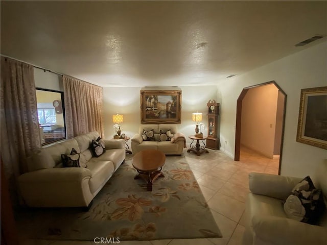 4323 Annisa Ave, Hemet, CA 92544 - living area with arched walkways and light tile patterned floors
