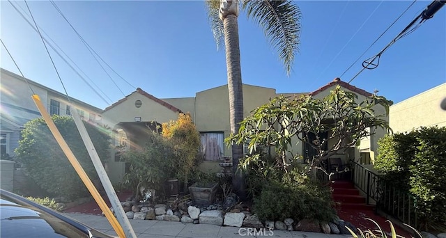 620 W 8th St, San Pedro, CA 90731 - view of front of property with stucco siding