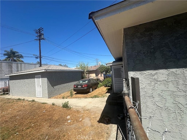 1409 E 41st Pl, Los Angeles, CA 90011 - view of side of home