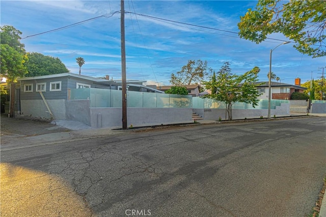 12309 Arbor Pl, Los Angeles, CA 90044 - photo 66