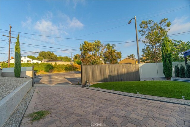 12309 Arbor Pl, Los Angeles, CA 90044 - photo 13