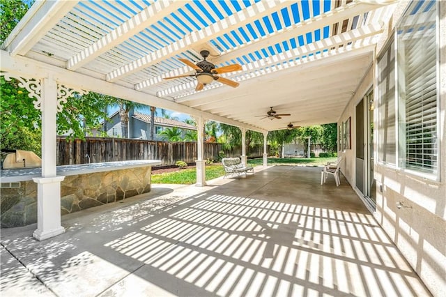 23401 Rouge River Ln, Murrieta, CA 92562 - photo 4