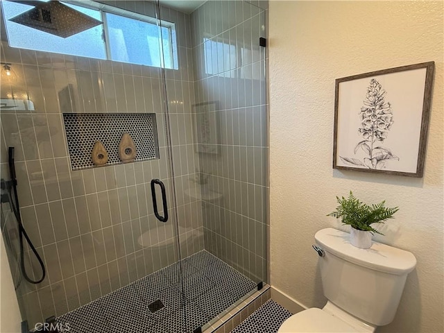 13 Silvertide Dr, Dana Point, CA 92629 - bathroom featuring a shower stall and a textured wall