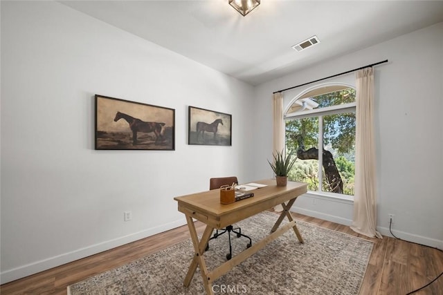 7105 Rayar Rd, Atascadero, CA 93422 - home office featuring wood finished floors