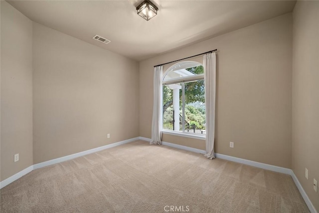 7105 Rayar Rd, Atascadero, CA 93422 - unfurnished room featuring light colored carpet