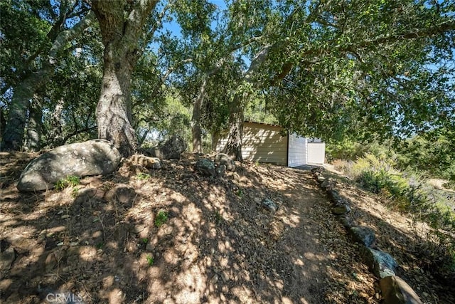 7105 Rayar Rd, Atascadero, CA 93422 - view of yard