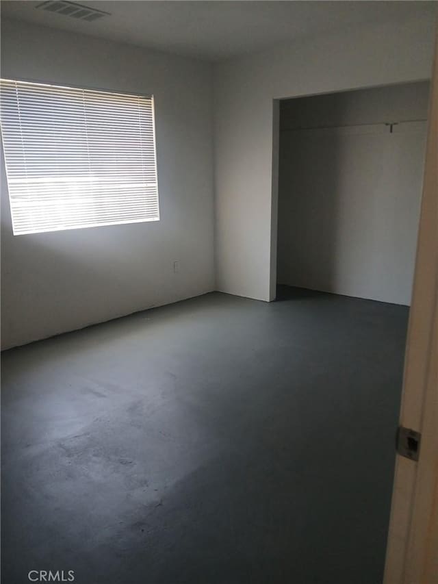 612 China Grade Loop, Bakersfield, CA 93308 - empty room featuring concrete floors