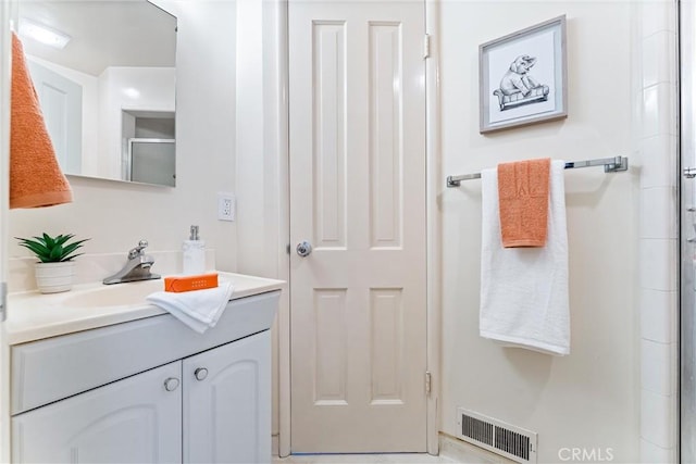 2117 N Westwood Ave, Santa Ana, CA 92706 - full bath with vanity