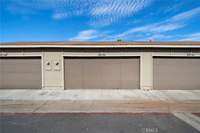 11903 Oertly Cir, Garden Grove, CA 92840 - view of garage