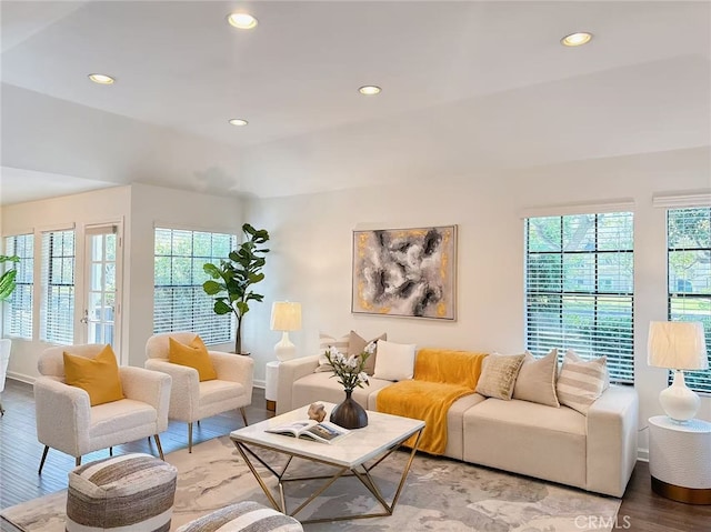 23 Thunder Trl Unit 12, Irvine, CA 92614 - living area featuring wood finished floors and recessed lighting