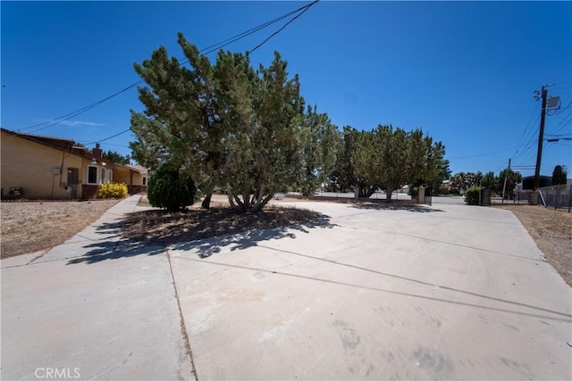 16520 Adelia St, Hesperia, CA 92345 - view of yard