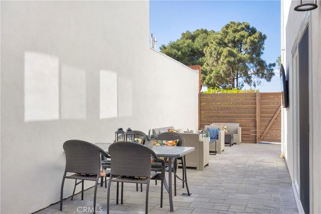 5042 Olympic Dr, Los Alamitos, CA 90720 - view of patio with outdoor dining space