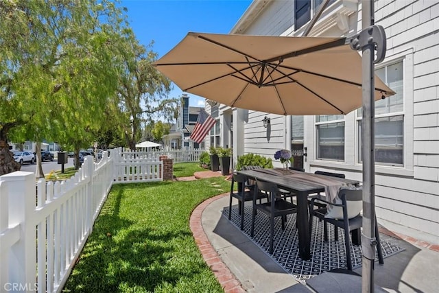 42 Livingston Pl, Ladera Ranch, CA 92694 - view of yard with outdoor dining area