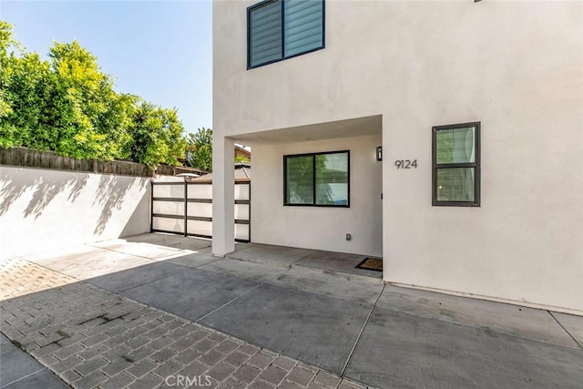 9124 N Nilo Ln, Panorama City, CA 91402 - entrance to property featuring stucco siding and a patio area