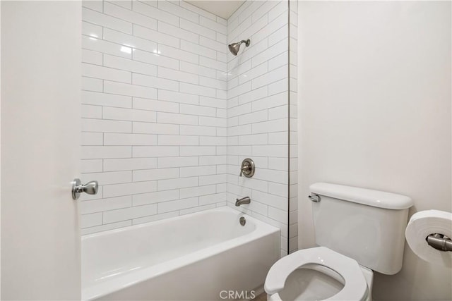 11722 Avon Way Unit 103, Los Angeles, CA 90066 - bathroom with toilet and washtub / shower combination