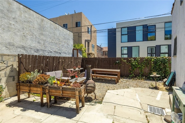 1928 Rosalia Rd, Los Angeles, CA 90027 - view of patio