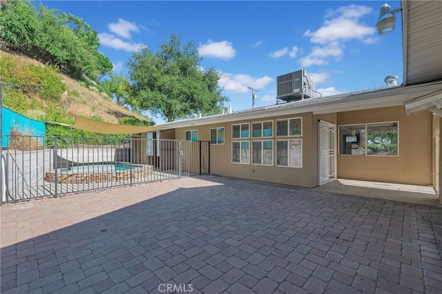 3777 N Arrowhead Ave, San Bernardino, CA 92405 - view of patio / terrace