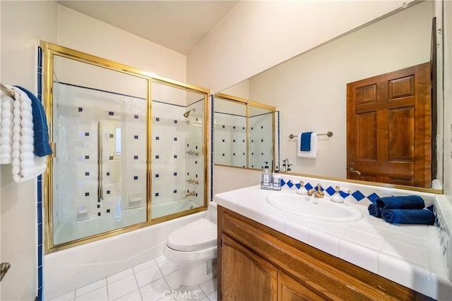 2008 S Bentley Ave Unit 5, Los Angeles, CA 90025 - full bath featuring vanity, enclosed tub / shower combo, and tile patterned floors