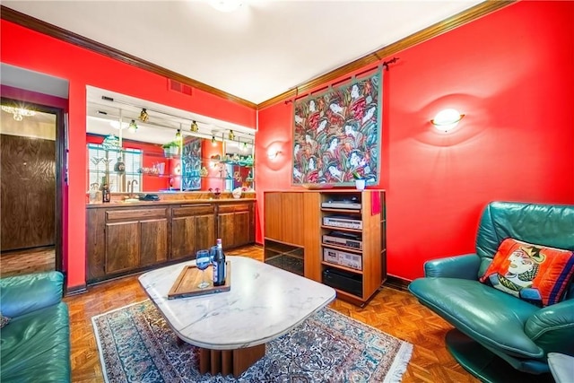 2008 S Bentley Ave Unit 5, Los Angeles, CA 90025 - bar area with ornamental molding and baseboards