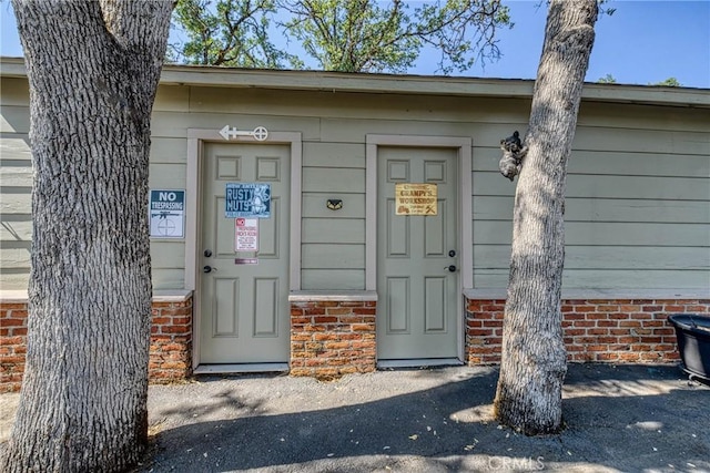 790 Manzanita St, Lakeport, CA 95453 - entrance to property