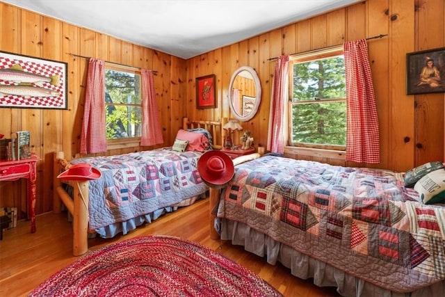 115 Lagunita Ln, Big Bear Lake, CA 92315 - bedroom with wood finished floors and wooden walls