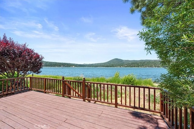 115 Lagunita Ln, Big Bear Lake, CA 92315 - wooden terrace featuring a water view