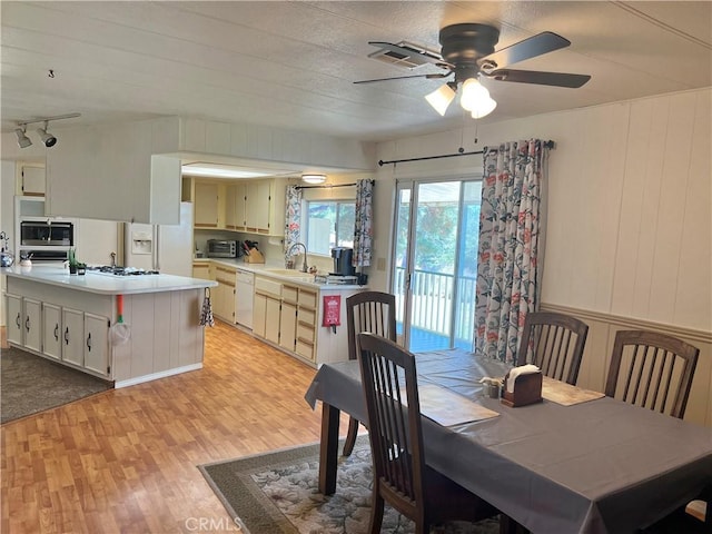 38150 Sumac Ln, Squaw Valley, CA 93675 - dining space featuring ceiling fan, light wood finished floors, and track lighting