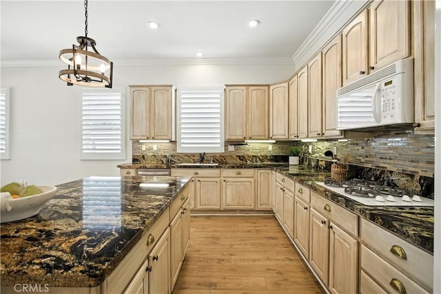 1740 Las Colinas Rd, Beaumont, CA 92223 - kitchen with white appliances, light brown cabinetry, tasteful backsplash, light wood-style flooring, and crown molding
