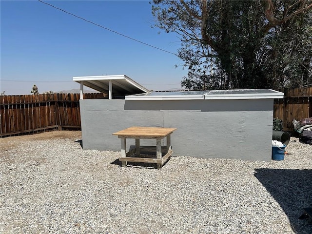 18812 Arbor Ct, Adelanto, CA 92301 - view of yard featuring an outbuilding