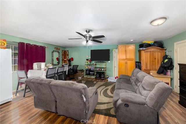 795 E 42nd Pl, Los Angeles, CA 90011 - living room featuring ceiling fan and wood finished floors