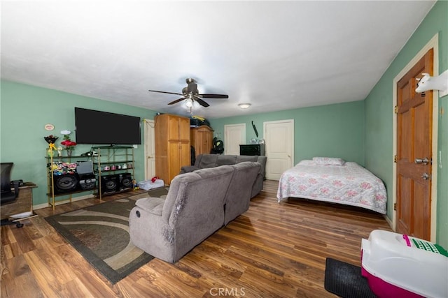 795 E 42nd Pl, Los Angeles, CA 90011 - bedroom featuring wood finished floors and ceiling fan