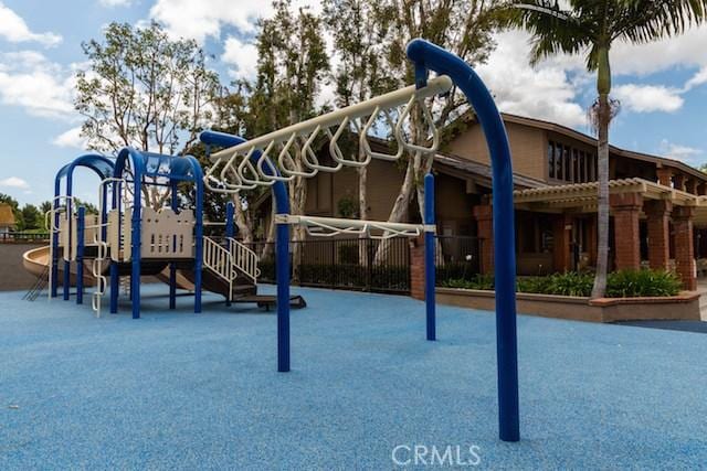 12 Ninos, Irvine, CA 92620 - view of community jungle gym