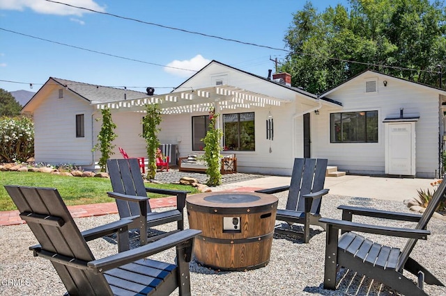 995 S La Luna Ave, Ojai, CA 93023 - rear view of house featuring an outdoor fire pit and a patio