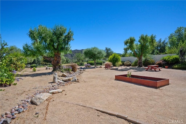 42730 Settlers Rdg, Murrieta, CA 92562 - surrounding community featuring a mountain view