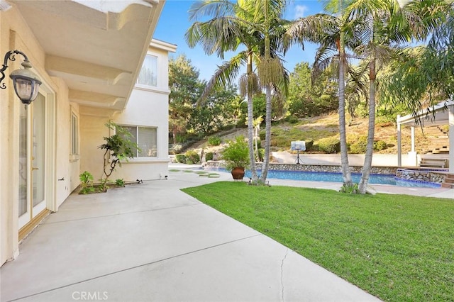 2832 Oak Knoll Dr, Diamond Bar, CA 91765 - view of grassy yard featuring a patio and an outdoor pool