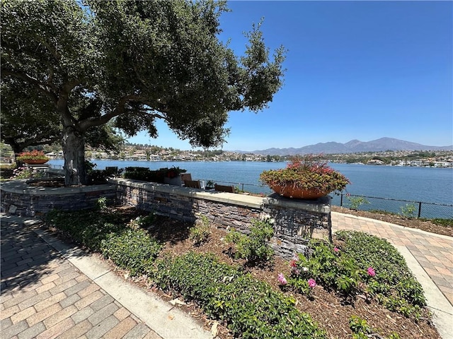 27721 Rubidoux, Mission Viejo, CA 92692 - water view with a mountain backdrop