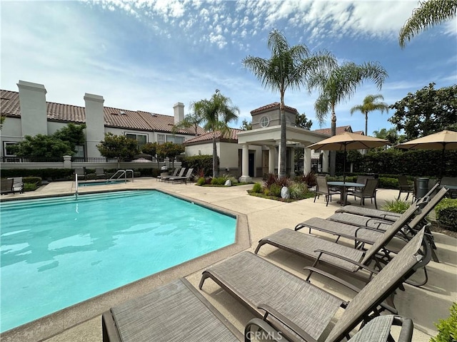 27721 Rubidoux, Mission Viejo, CA 92692 - community pool featuring a patio area