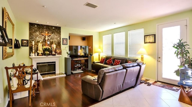 2056 Mission Hills Dr, Oxnard, CA 93036 - living area with a fireplace