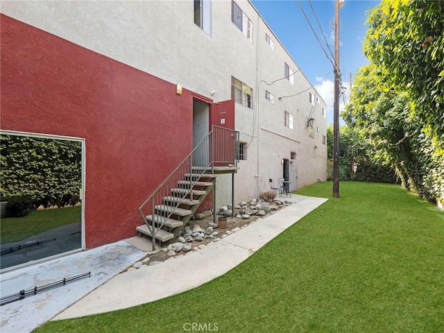 525 S Shelton St Unit 205, Burbank, CA 91506 - view of green lawn